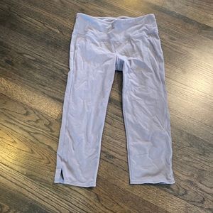 Athleta Gray Crop Cropped Capri Leggings Medium M VGUC